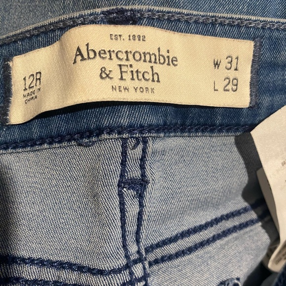 Jeans 👖 - Picture 2 of 4